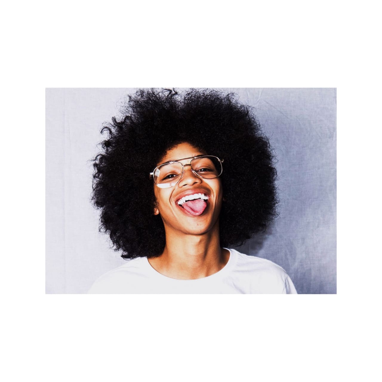 Meet Trinidad Cardona An 18 Year Old Singer Who Won Over Millions Of Fans Overnight Complex Trinidad cardona, best known for being a r&b singer, was born in arizona, united states on sunday, may 23, 1999. meet trinidad cardona an 18 year old