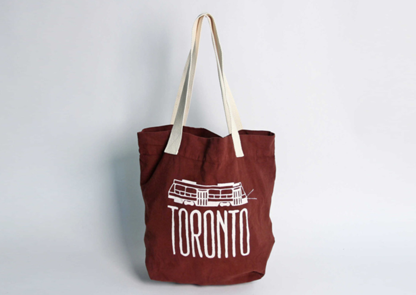 A few fashionable ways to show off your Toronto pride this fall. Complex