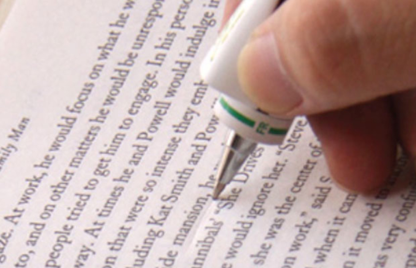 Check Out This Pen That Instantly Translates What You Read Complex