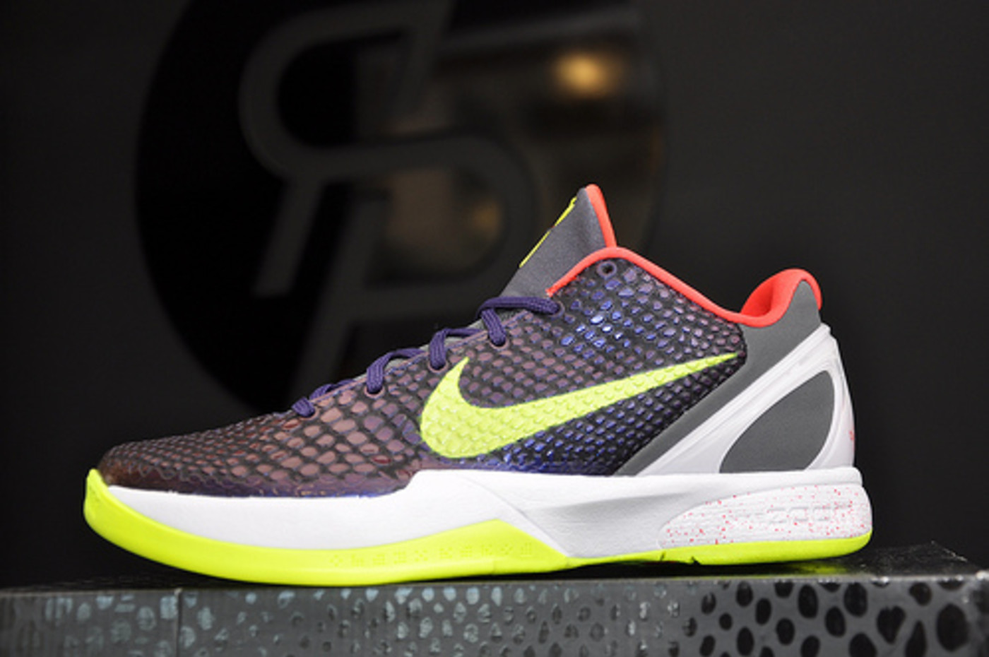 Kicks of the Day: Nike Zoom Kobe VI Supreme “Chaos” | Complex