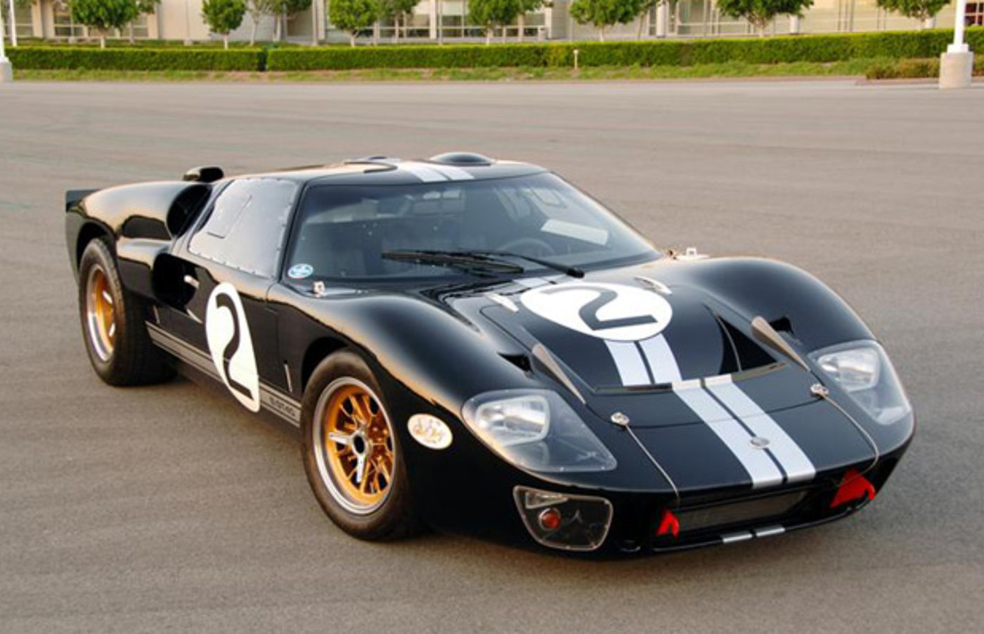 Remembering Carroll Shelby: The 2008 Shelby 85th Commemorative GT40 ...