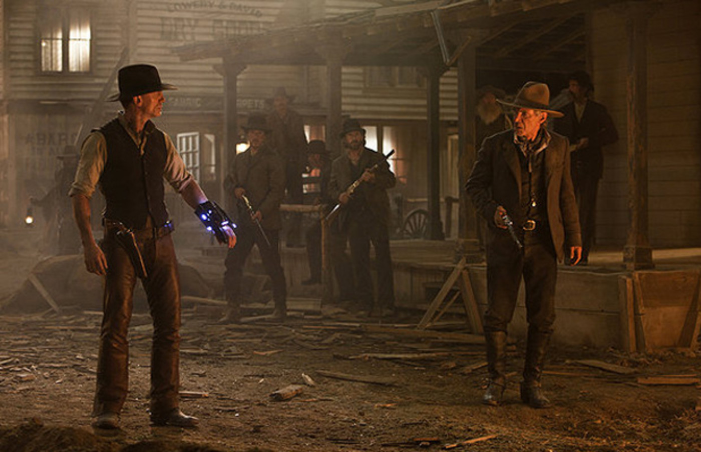 Review Big Name Actors Merely Play Dress Up In The Muddled Disappointing Cowboys Aliens Complex He spent the first few years of his childhood in new york city and initially attended the browning school, while his father worked as a businessman in new york. review big name actors merely play