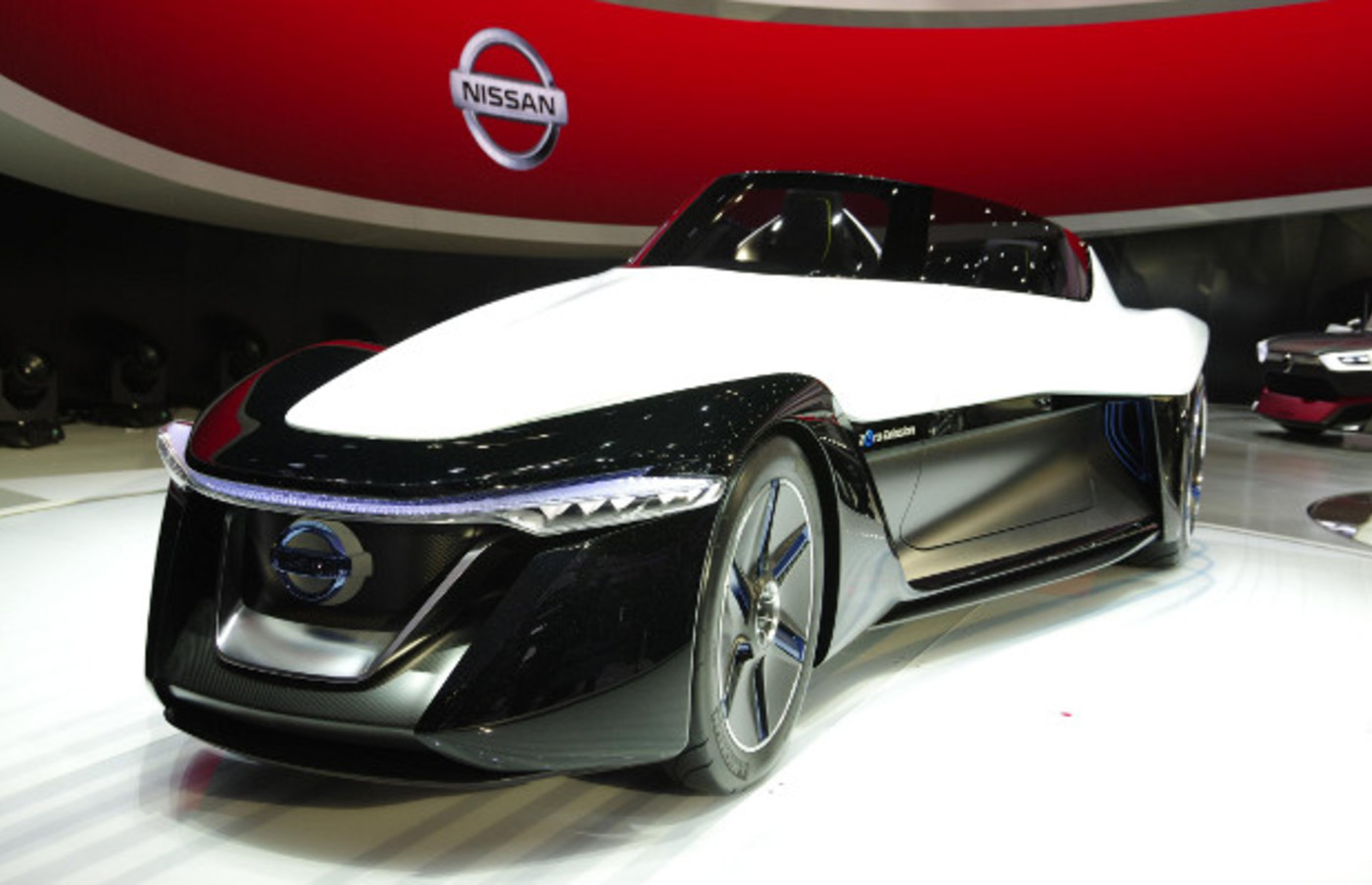 Nissan Claims The Bladeglider Will Be The Best Handling Car Ever Complex