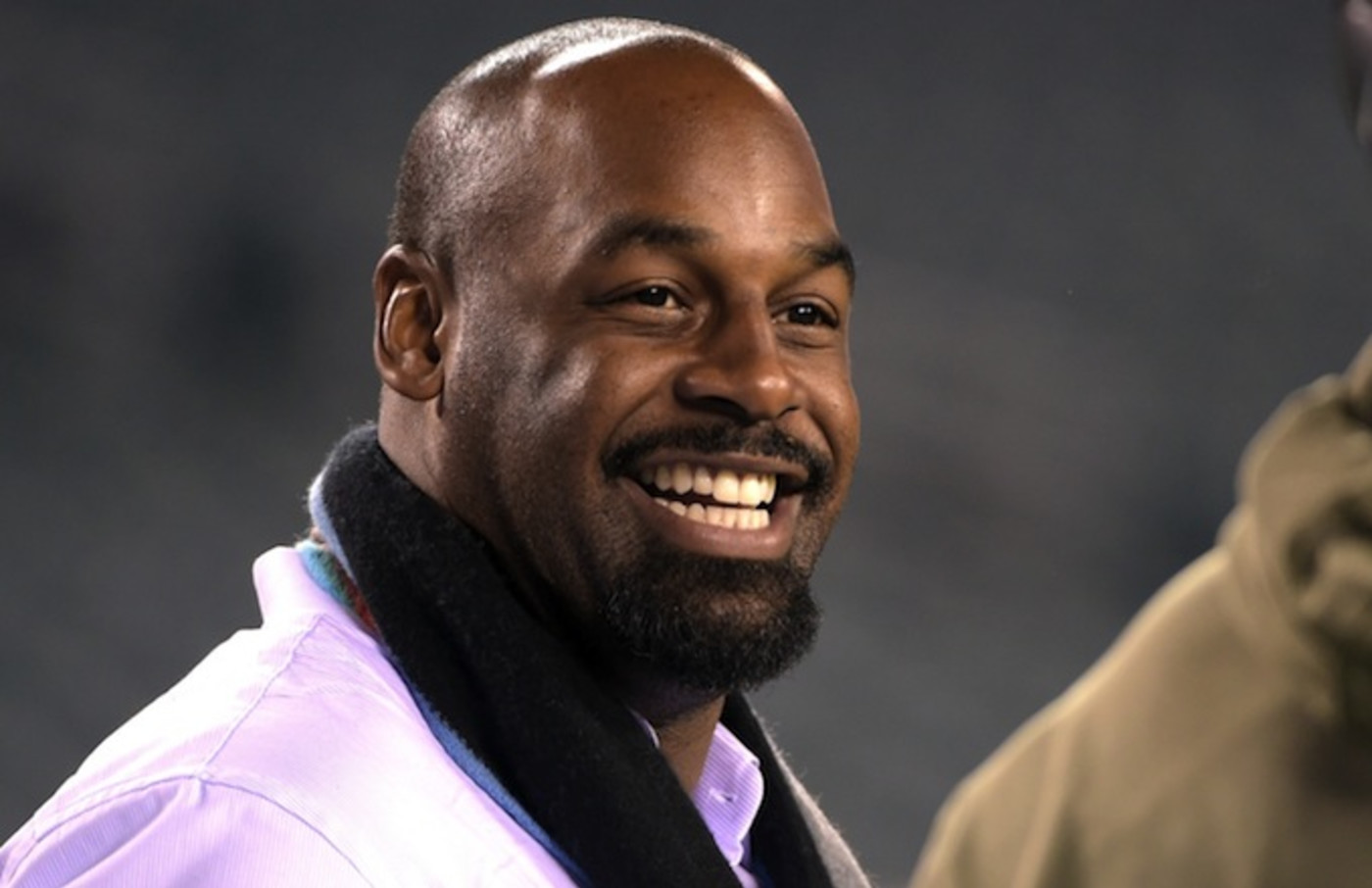 Donovan McNabb (Former NFL QB) Rips Syracuse For Taking the No. 44 Out