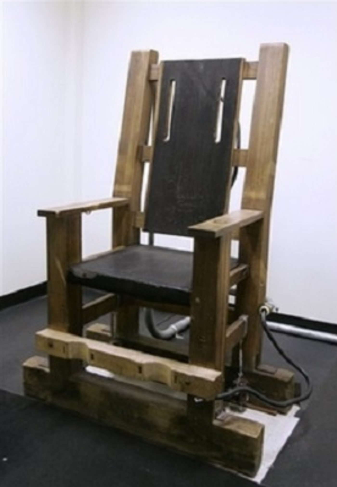 Tennessee Revives Electric Chair Complex