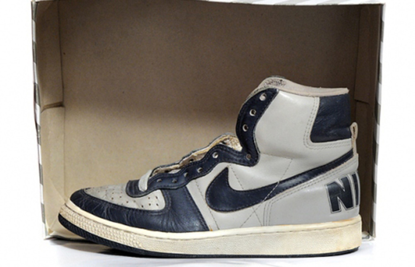 The 80 Greatest Sneakers of the '80s 