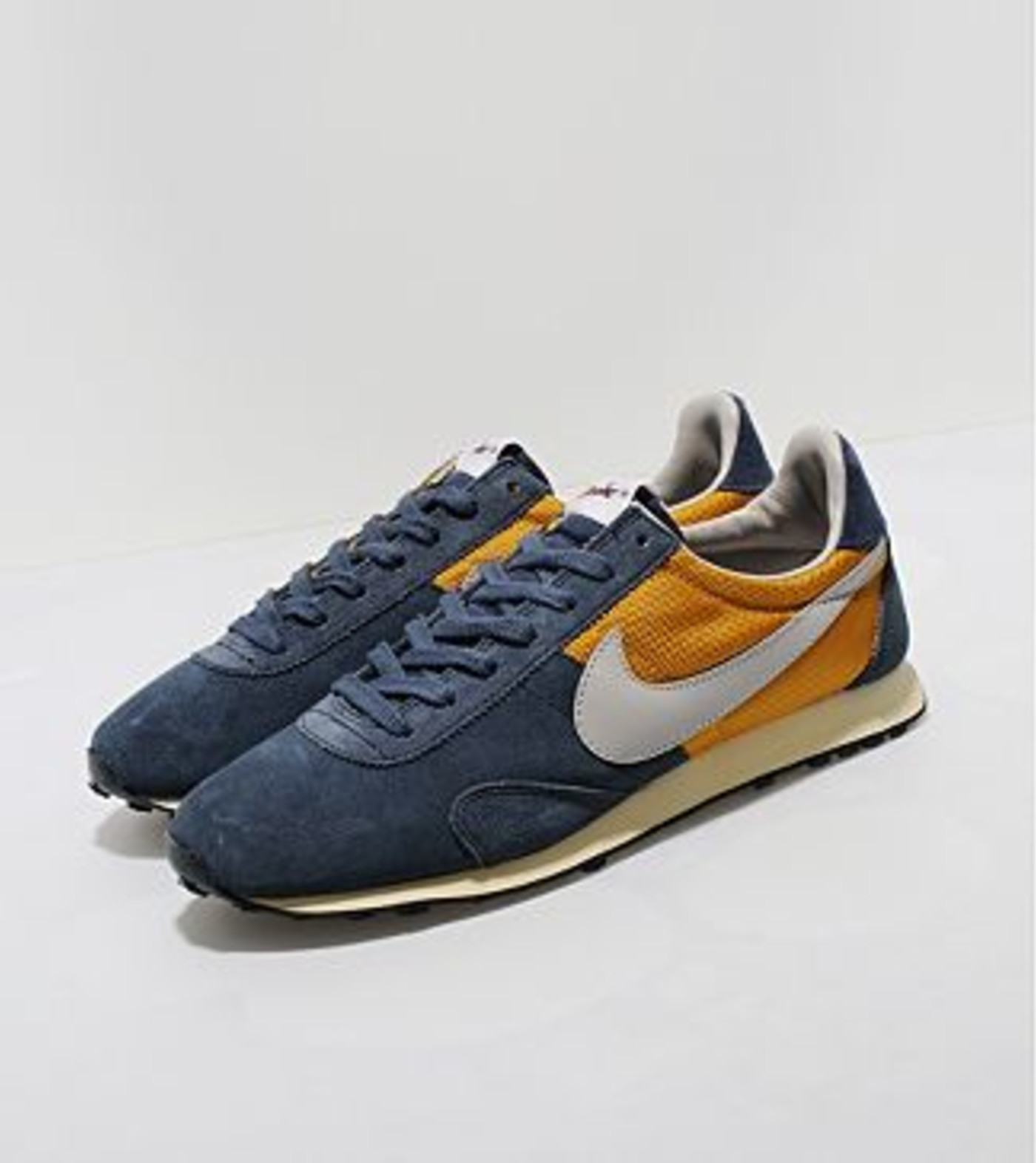 10 of the Best Retro Runners Available Right Now Complex