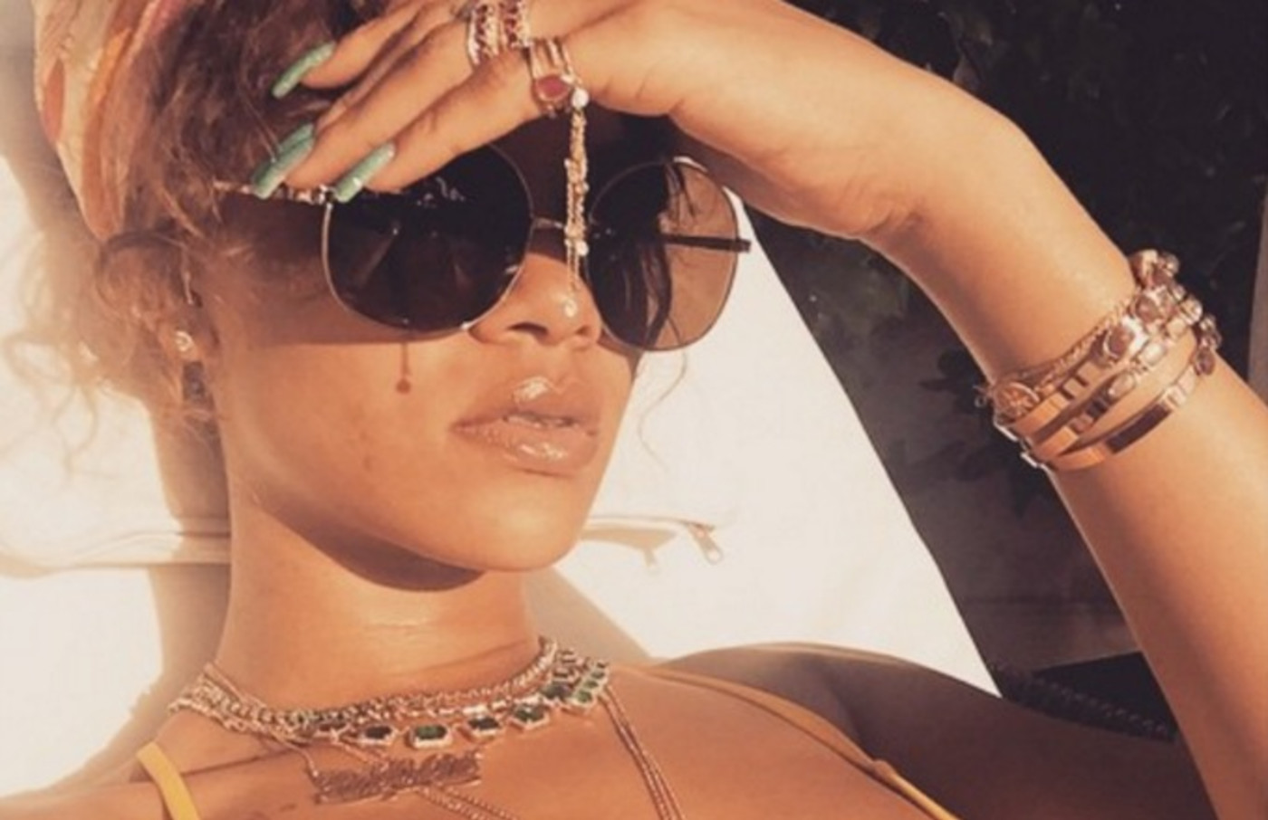 Rihanna Has Postponed Several ‘ANTI’ Tour Dates Complex