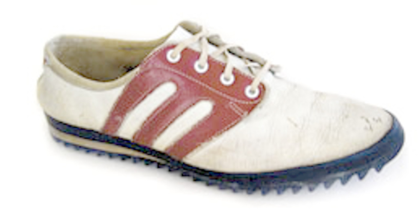 new balance trackster
