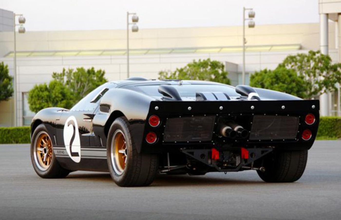 Remembering Carroll Shelby: The 2008 Shelby 85th Commemorative GT40 ...