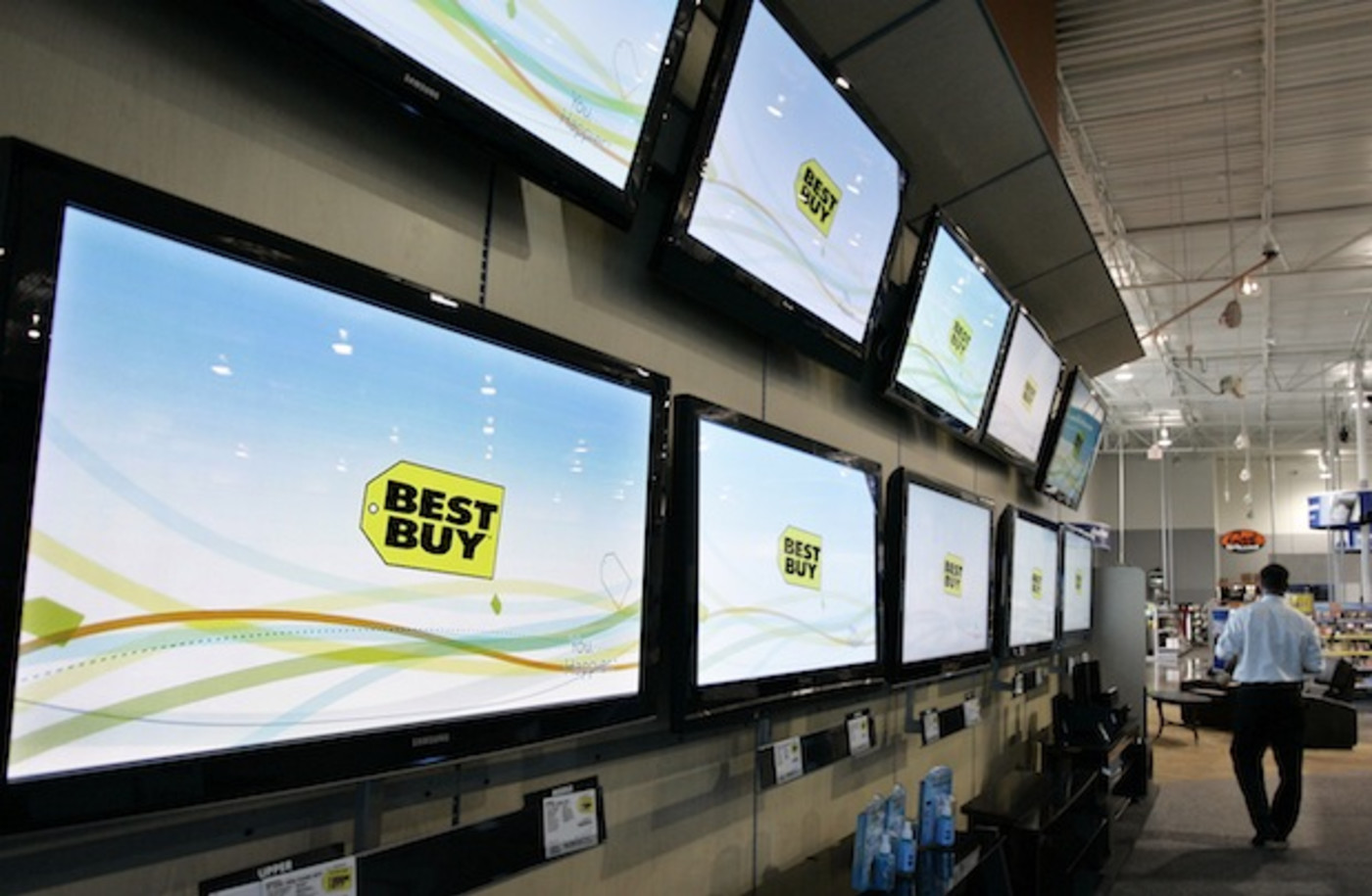 Best Buy Will Match Online Prices, Including Amazon Complex
