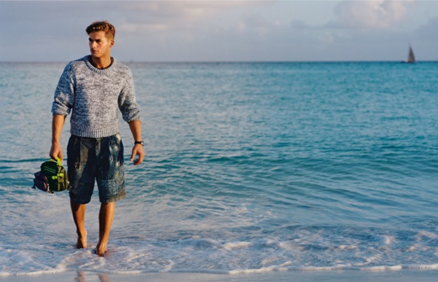 Get Wallpaper Louis Vuitton Chills On The Beach For Spring Summer 2013 Lookbook For Android