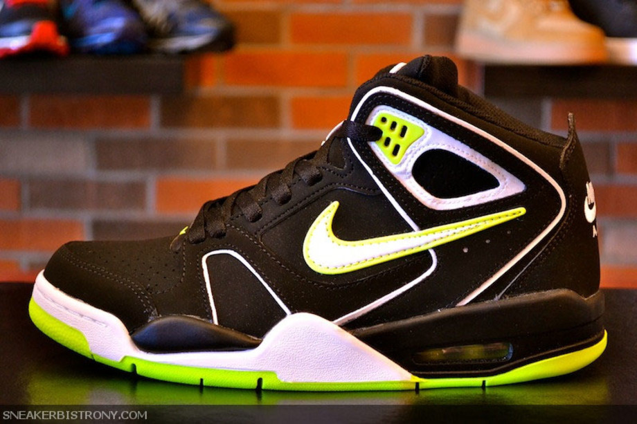 nike air flight falcon