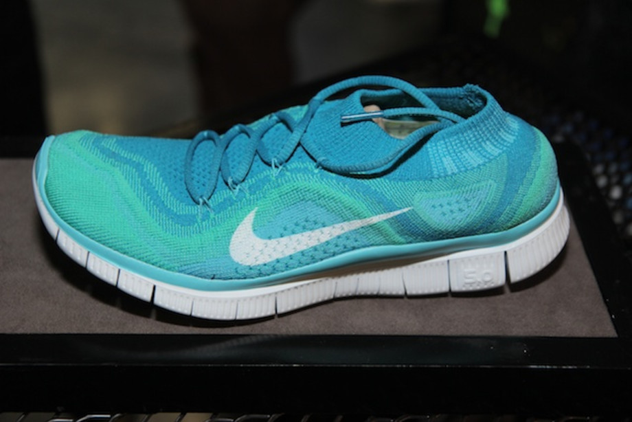 nike free run flyknit brun