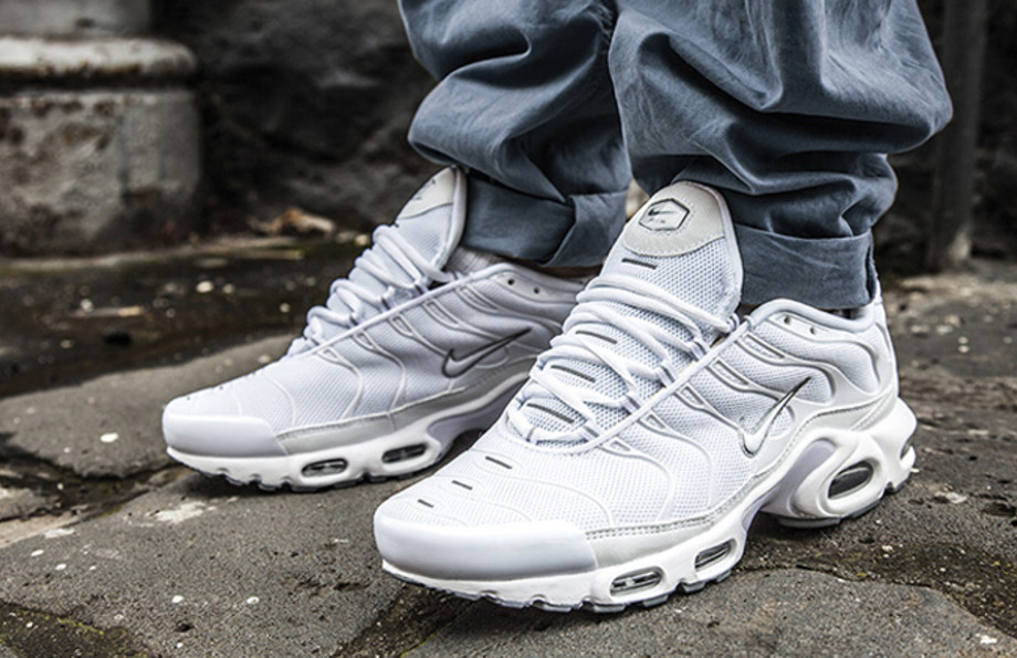 air max tuned 1 white