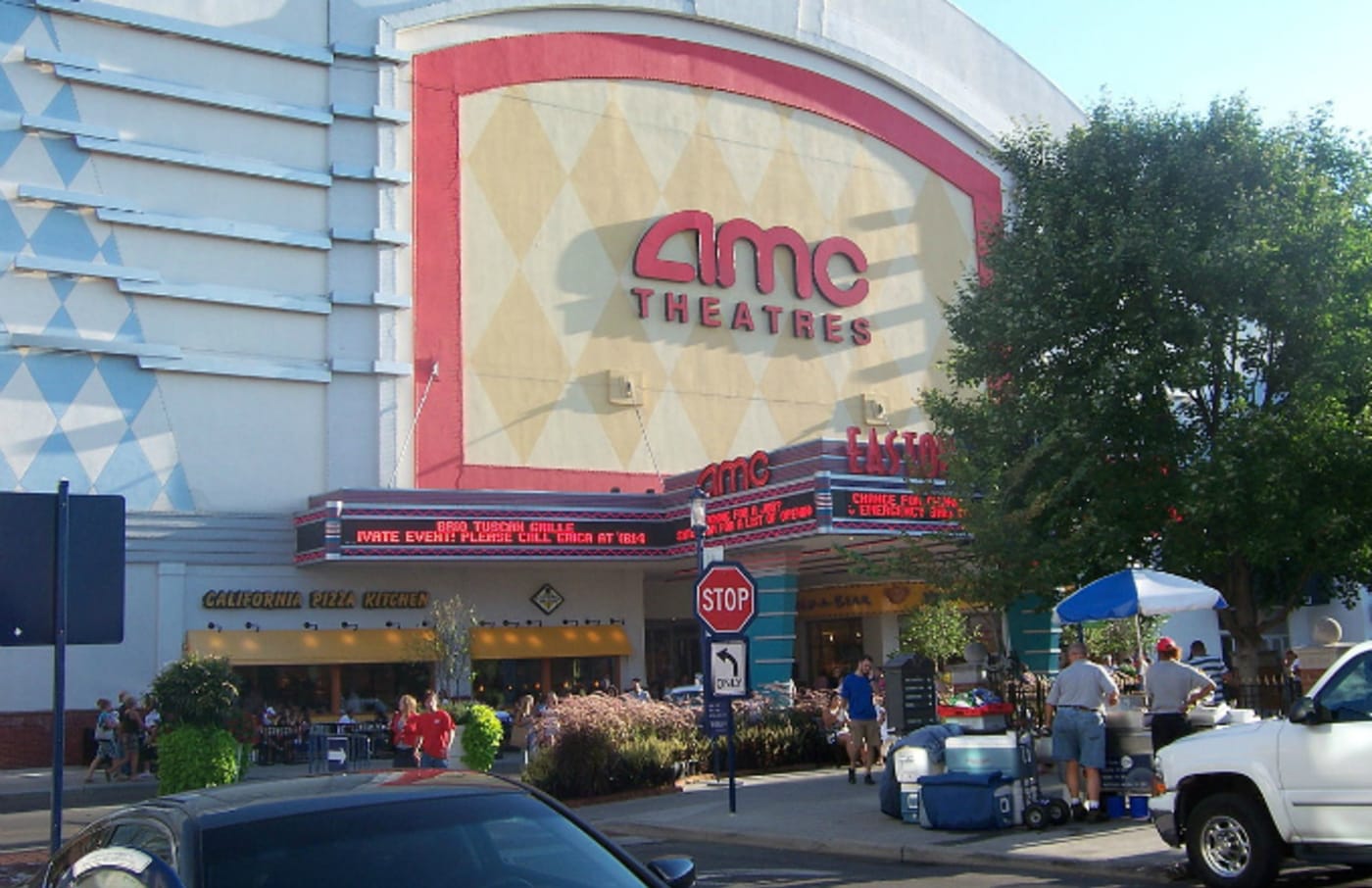 universal amc theatre