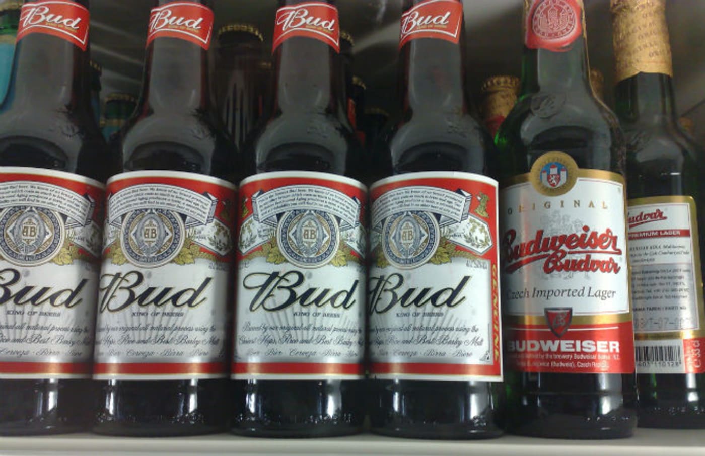 Amazon’s OneHour Alcohol Delivery Launches in New York Complex