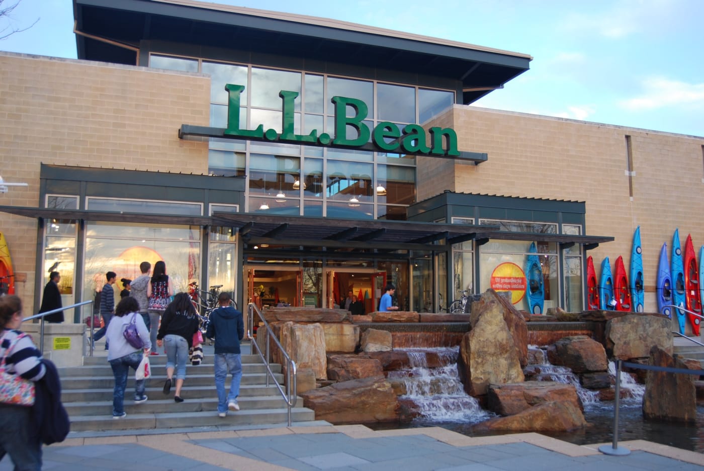 Inside The Weirdly Forgiving World Of L.L. Bean Commenters | Complex