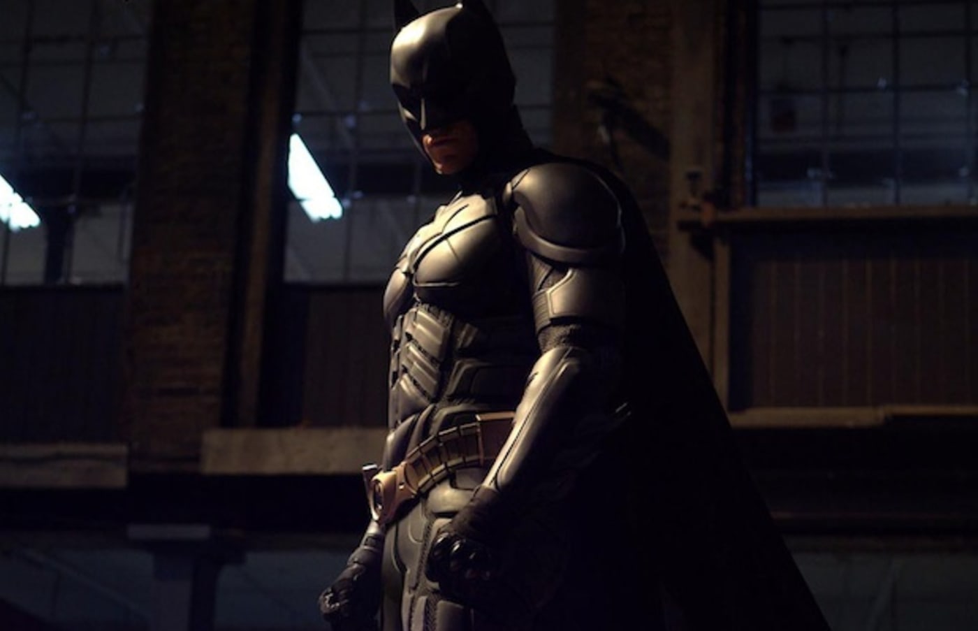 According to Science, Batman Should Have Plummeted to His Death Already |  Complex