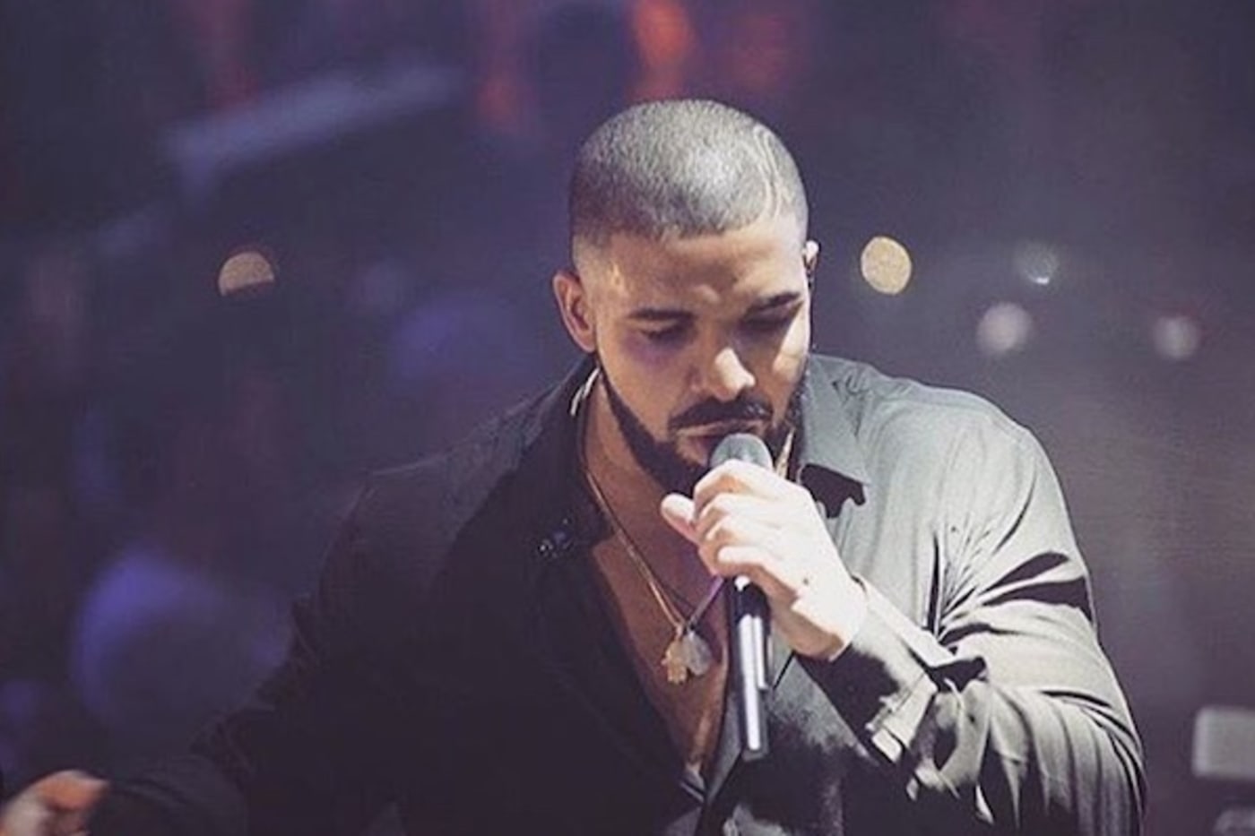 Drake Links Up With Popcaan on Newly Surfaced Song “Controlla” [UPDATE] Complex