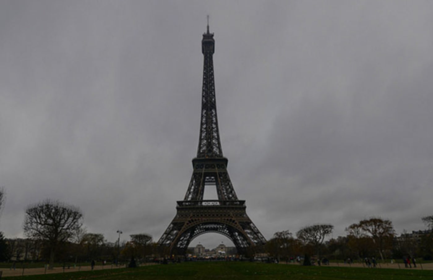 The Eiffel Tower Is Closed Indefinitely After Paris Attacks Complex