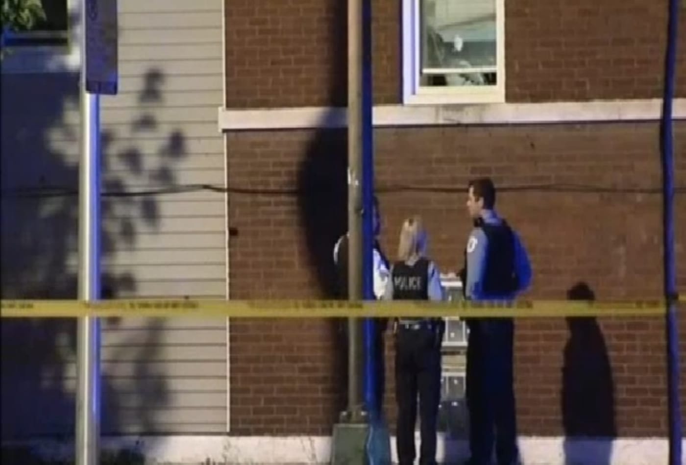 Four Killed, at Least 40 Shot in Chicago Last Weekend Complex