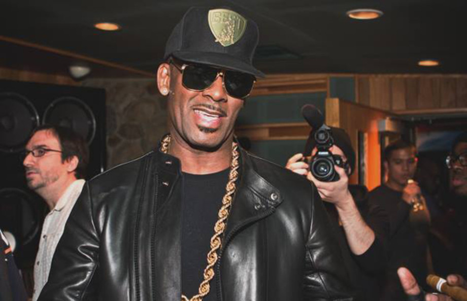 9 Crazy Stories About R Kelly Complex