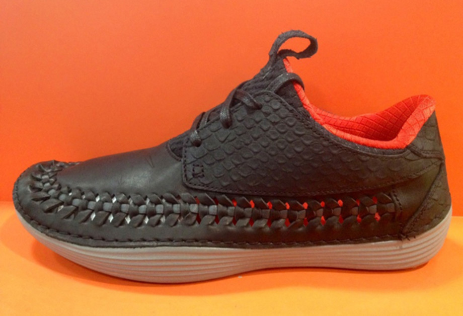 nike solarsoft moccasin