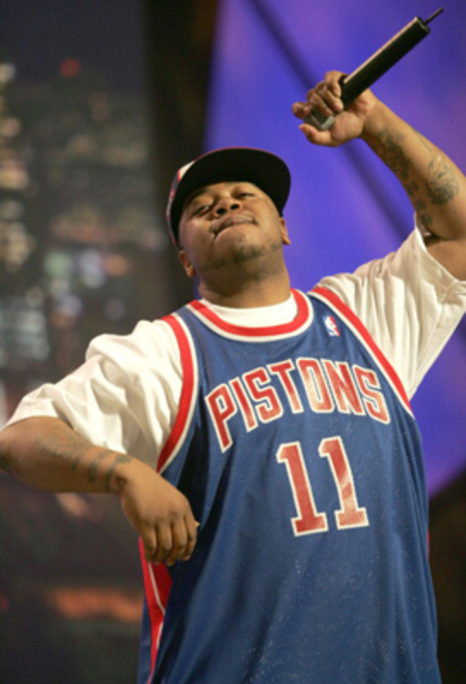 100 Photos of Rappers in Sports Jerseys Complex