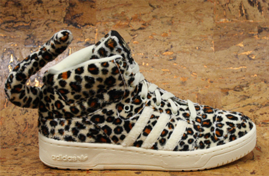 jeremy scott wings adidas beige