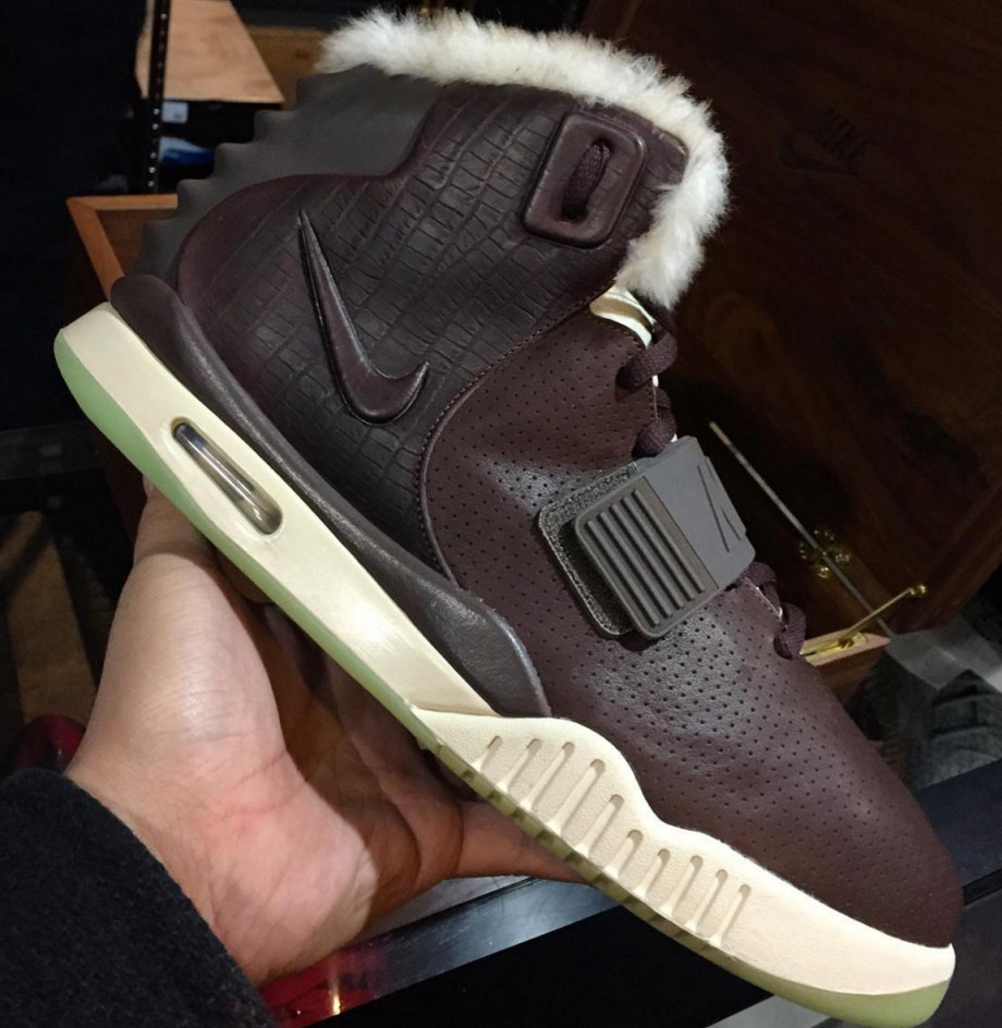 nike yeezy 2