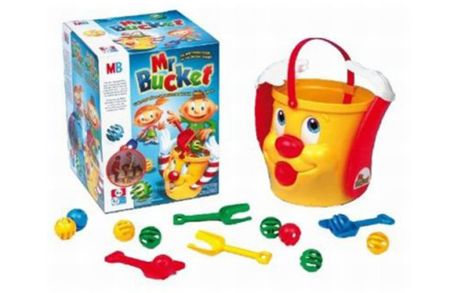 Toys Every '90s Kid Needed for Christmas Complex