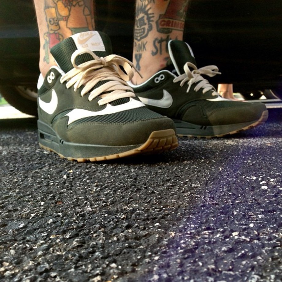 green air max 1s