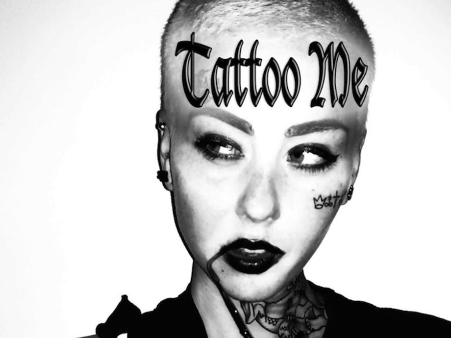 A Tattoo Artist in Los Angeles Wants to Tattoo Your Name on Her Body as