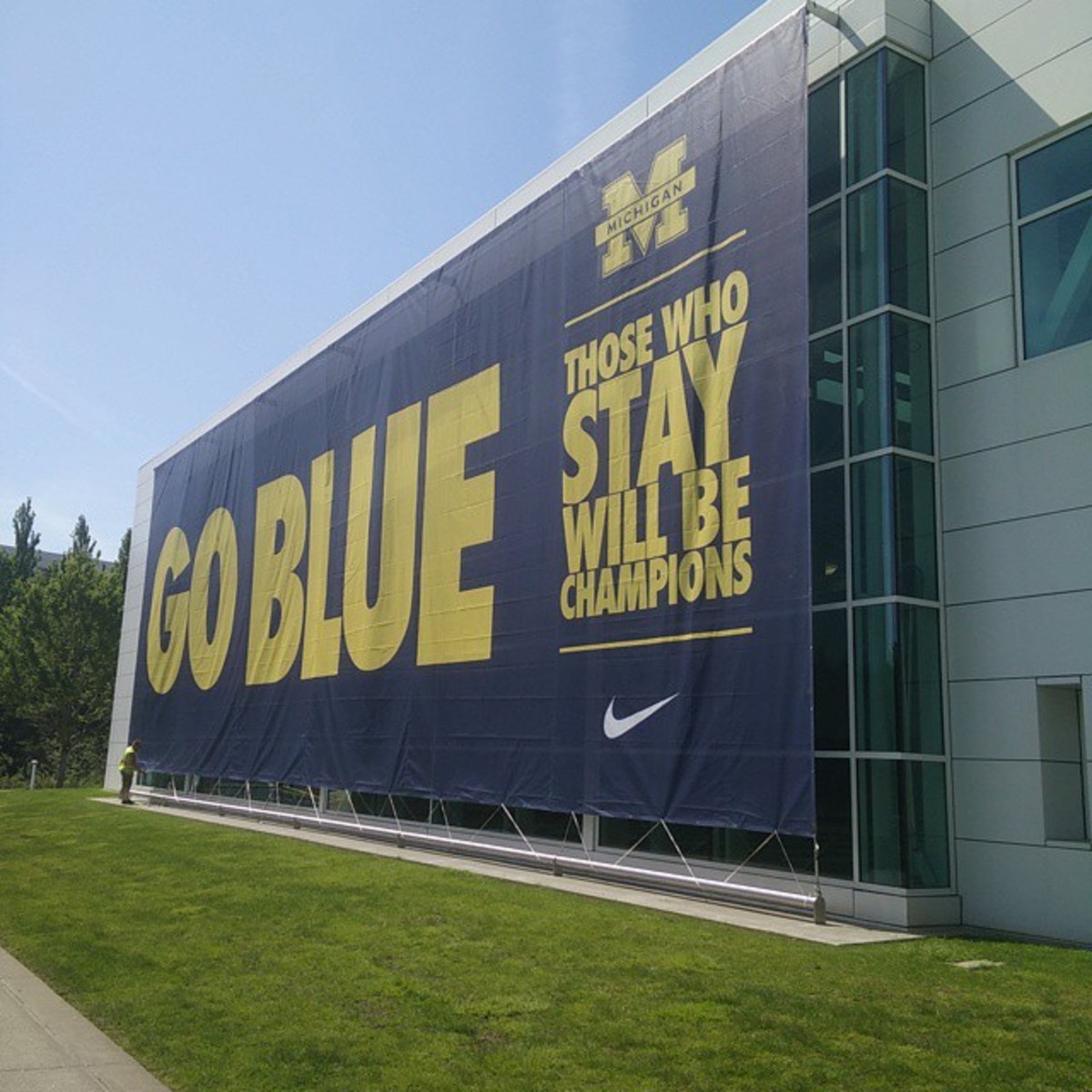 university of michigan nike shoes