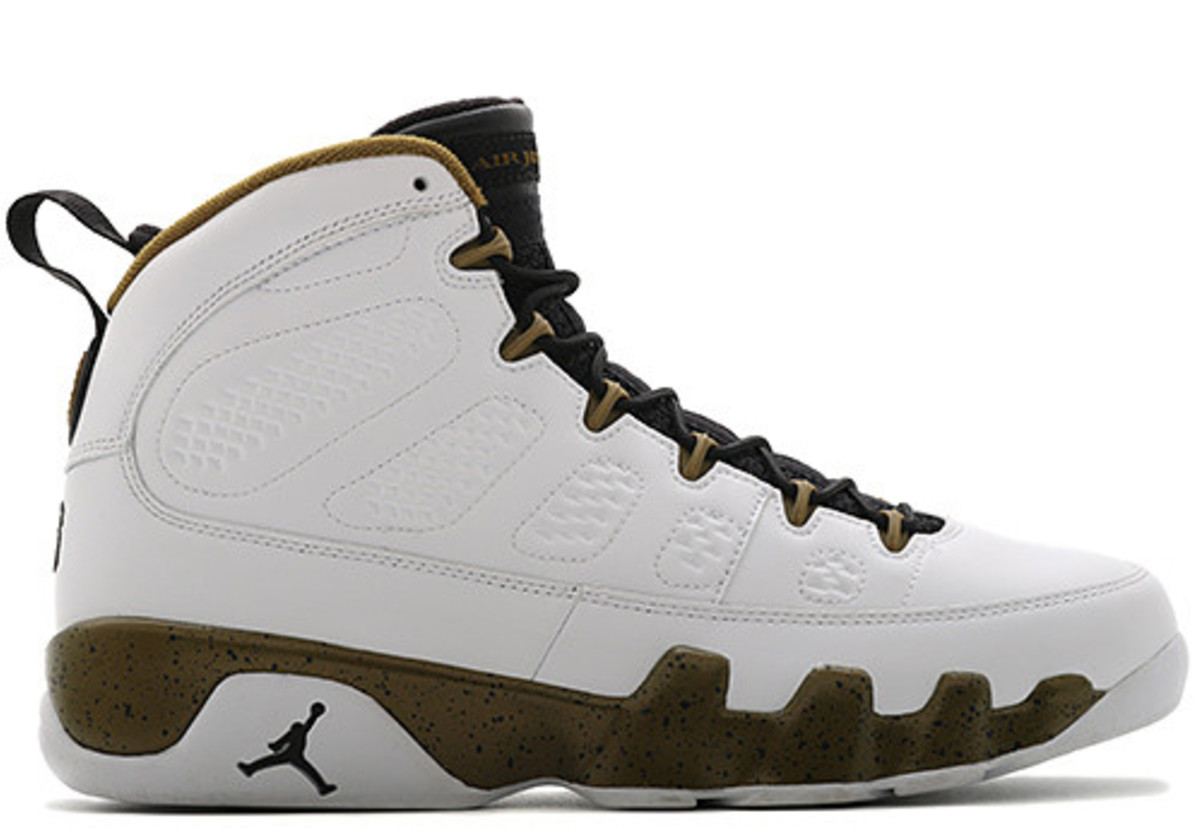 jordan 9 statue