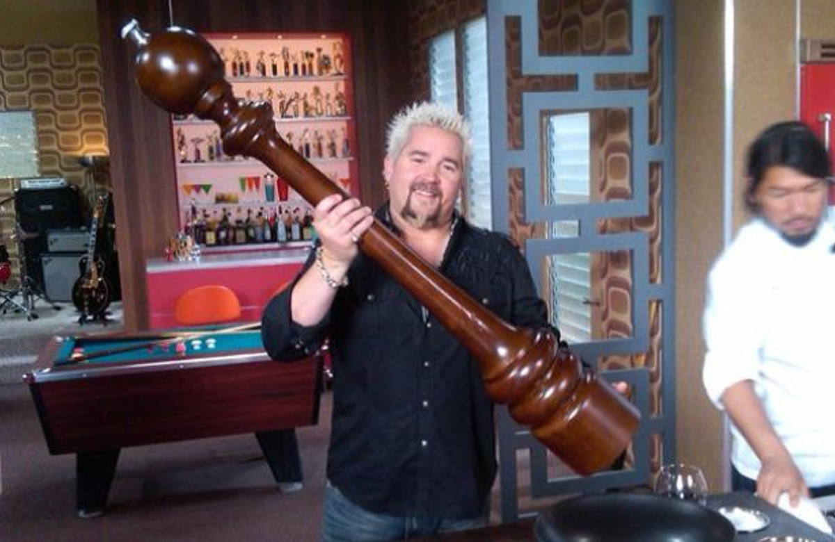 Guy Fieri Opening Guy’s American Kitchen and Bar in Times Square | Complex - Guy Fieri's American Kitchen Bar Cancún