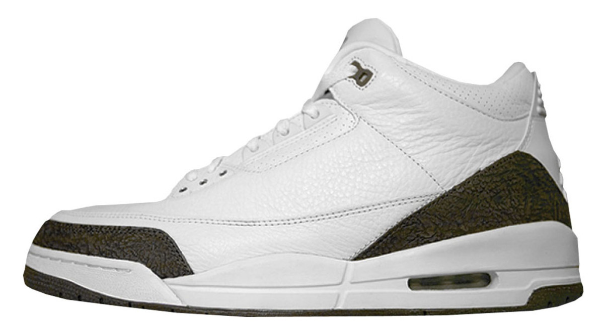 Sneaker Seller Counterfeit Money in New Jersey Complex