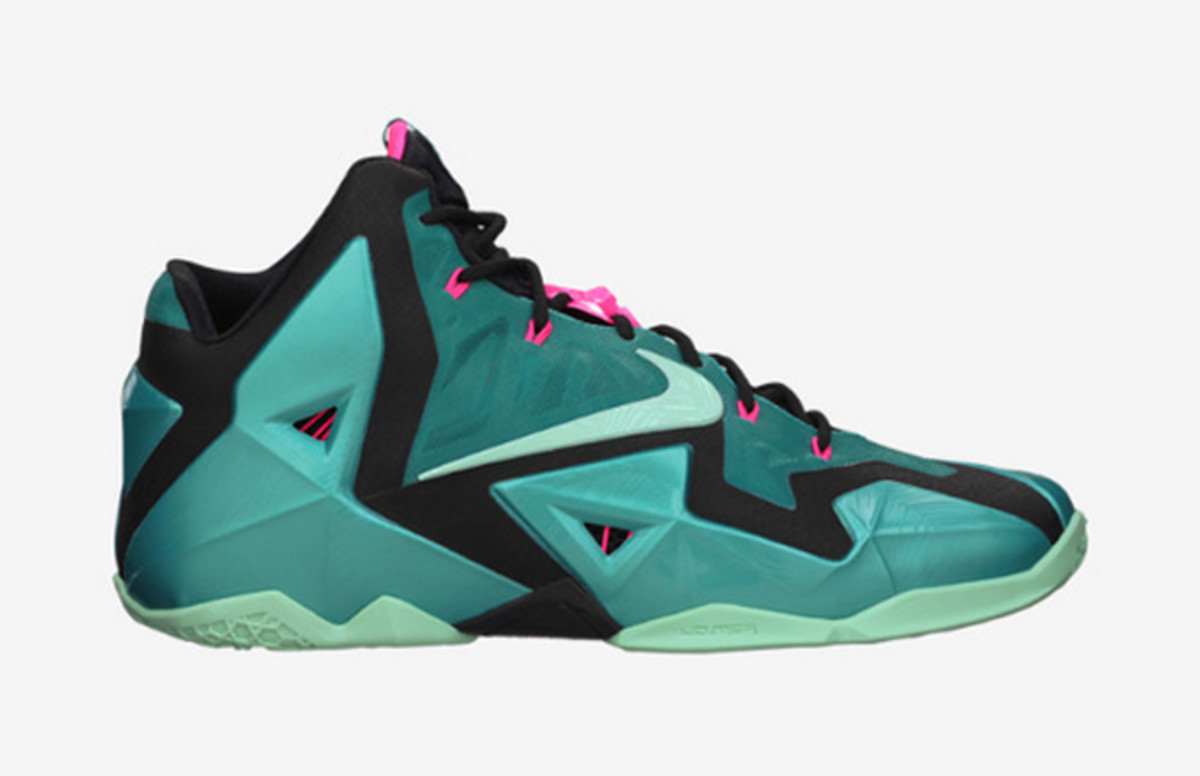 nike lebron south beach