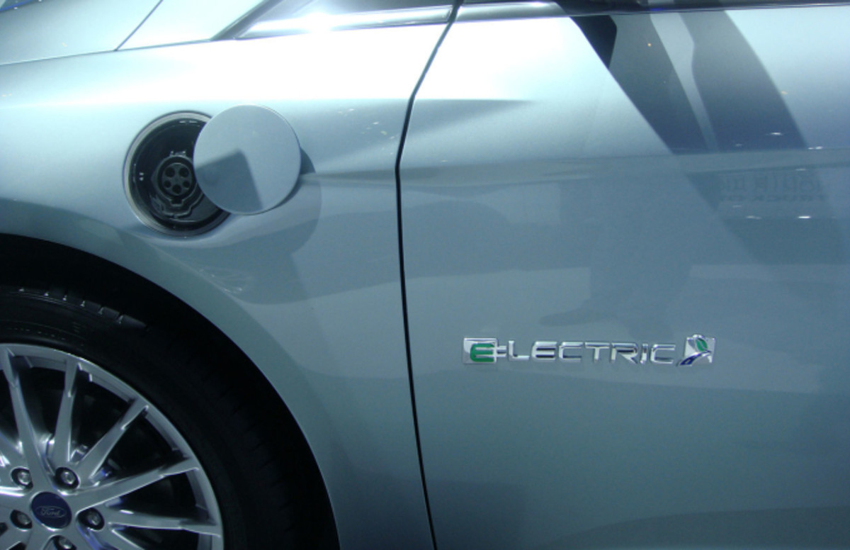 Ford Is Dropping 4.5 Billion to Deliver 13 New Electric Cars by 2020
