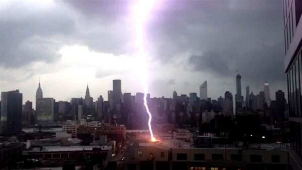 Watch Lightning Strike a Building in New York City Complex