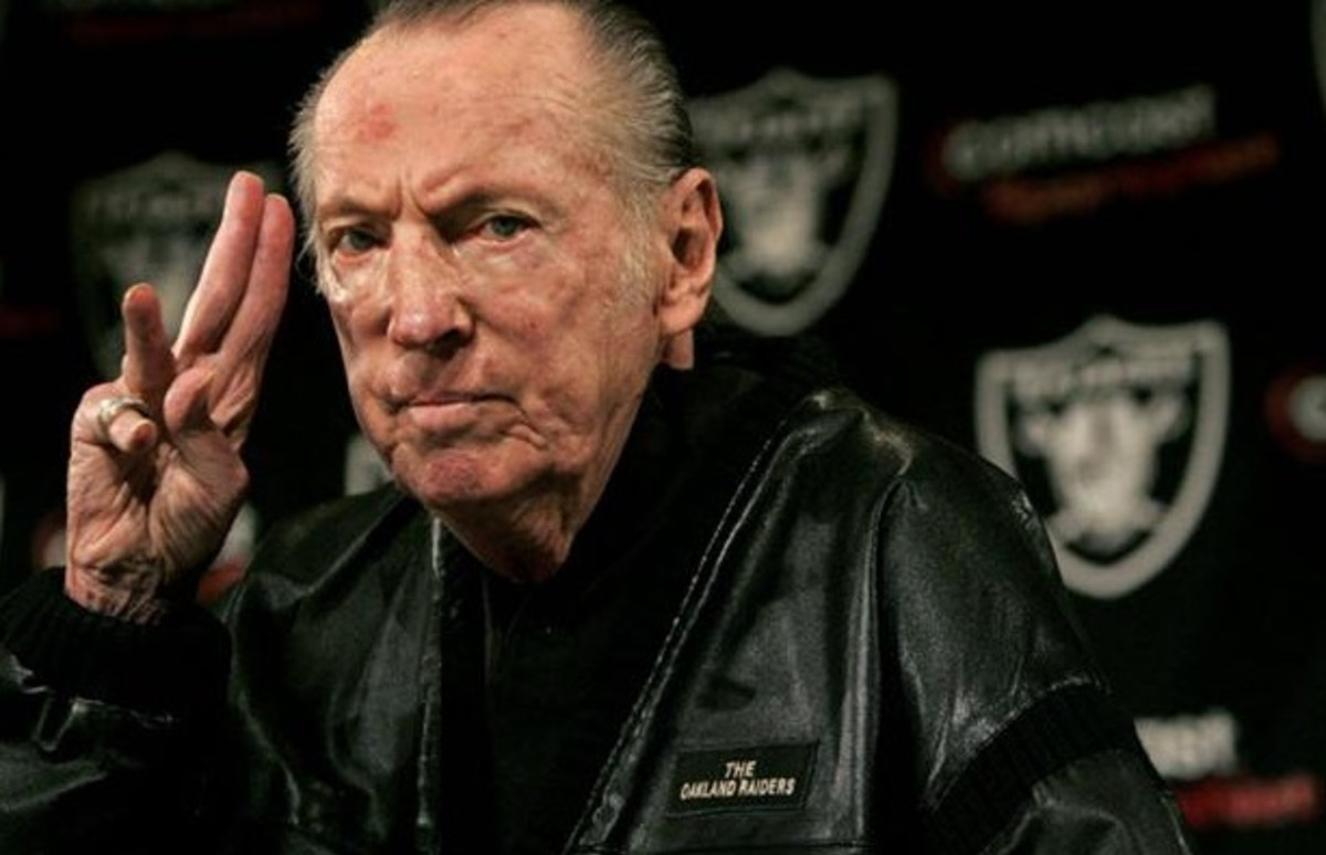 A History of Al Davis' Gangster Moves Complex