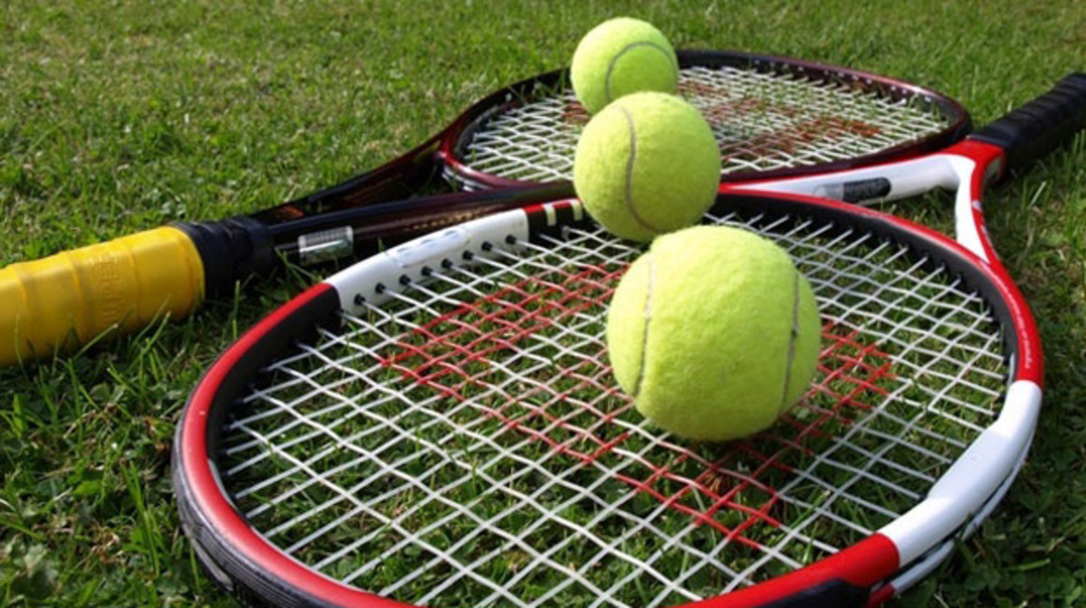 Everything You Need To Know When Choosing Your Next Tennis Racquet