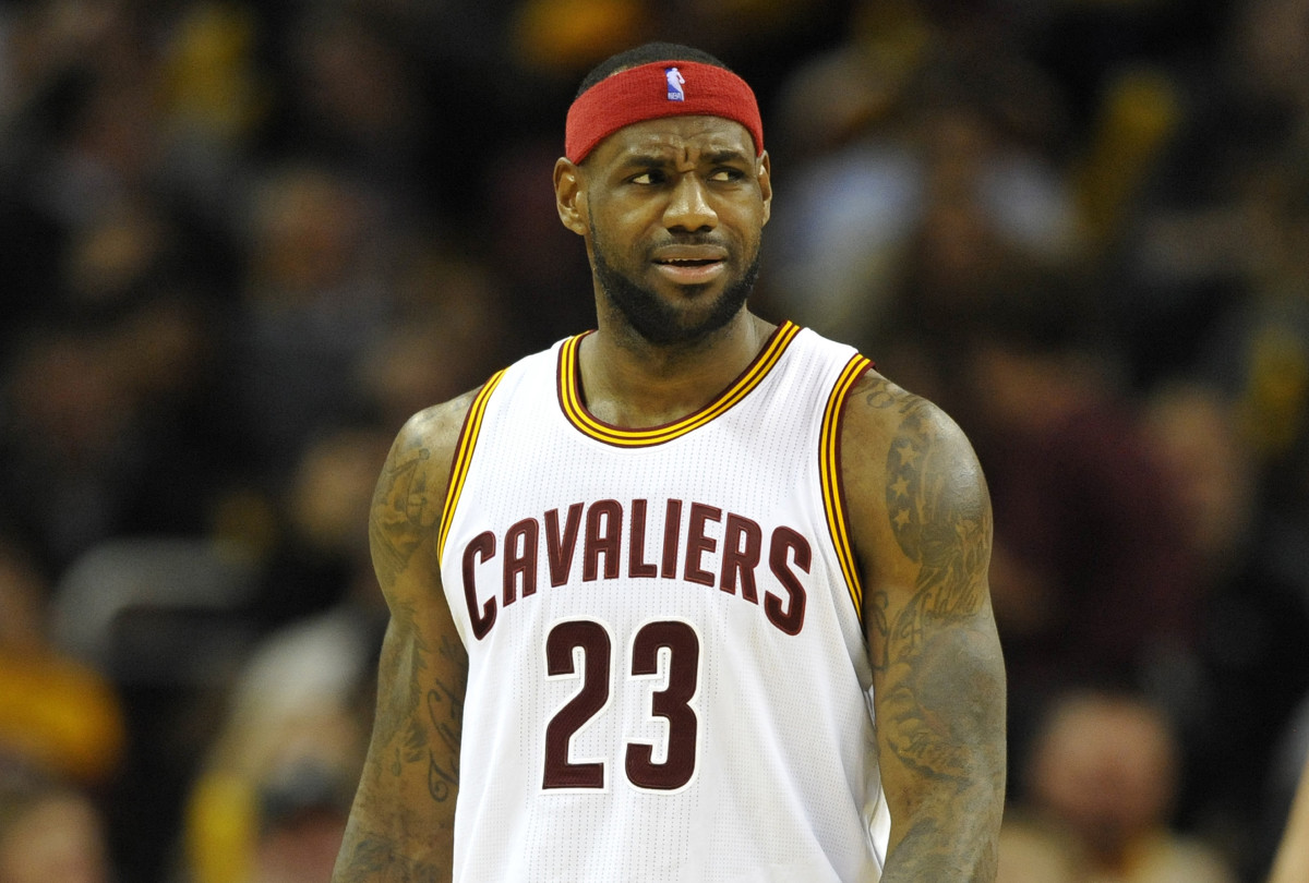 Watch LeBron James Curse at a Teammate in Last Night’s Loss | Complex