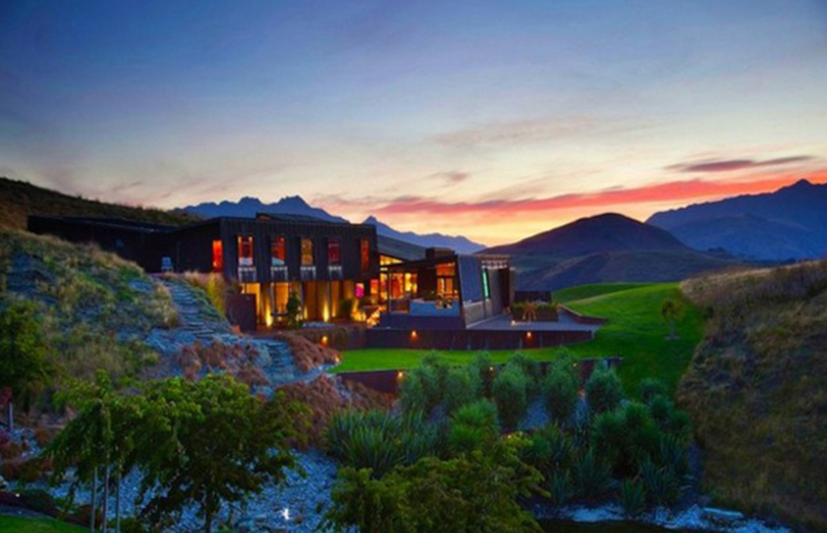 Incredible Luxury Home In Queenstown, New Zealand Complex