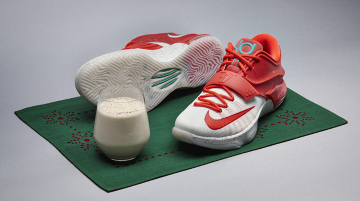 kevin durant 7 christmas shoes