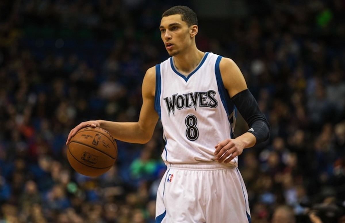 Zach LaVine (Timberwolves SG) Throws Alley-Oop to Himself From Free