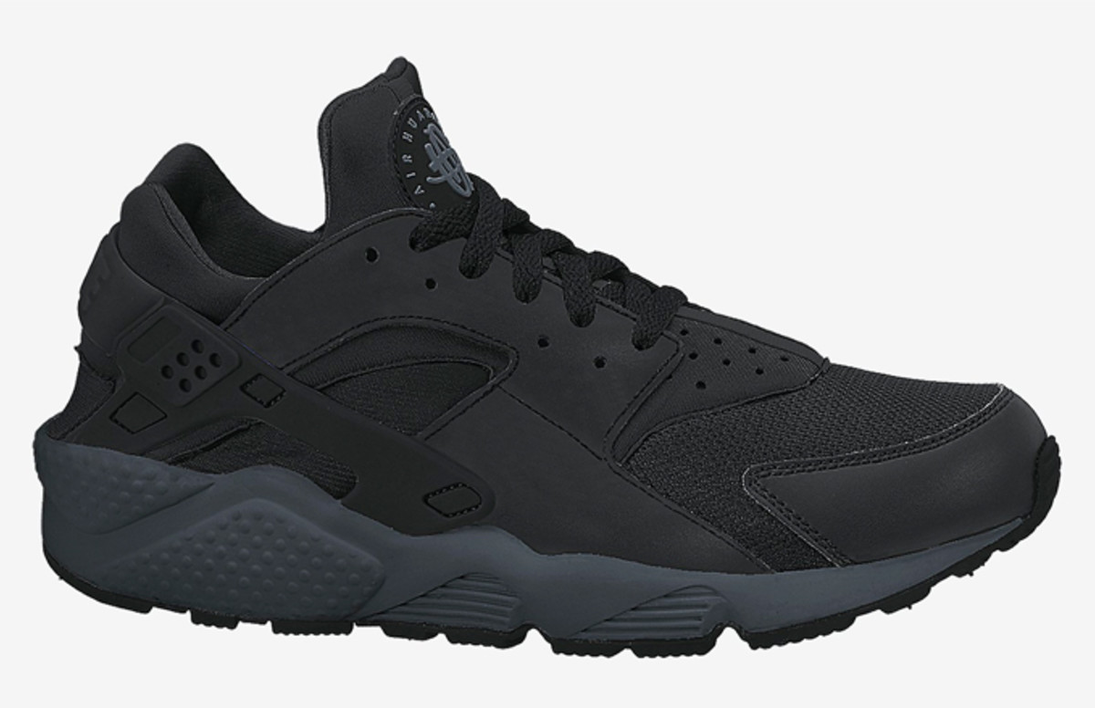 nike huarache mens black and grey