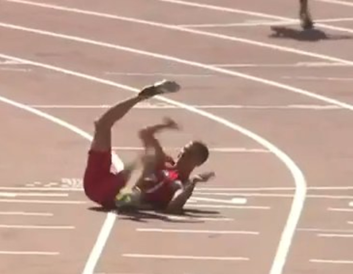 Clip of the Morning Runner Suffers Horrific Leg Injury in 100m Race