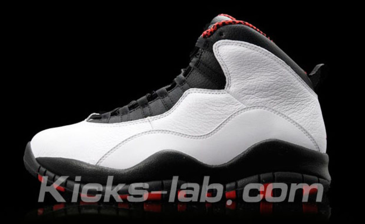 Air Jordan Retro X “Chicago” Complex